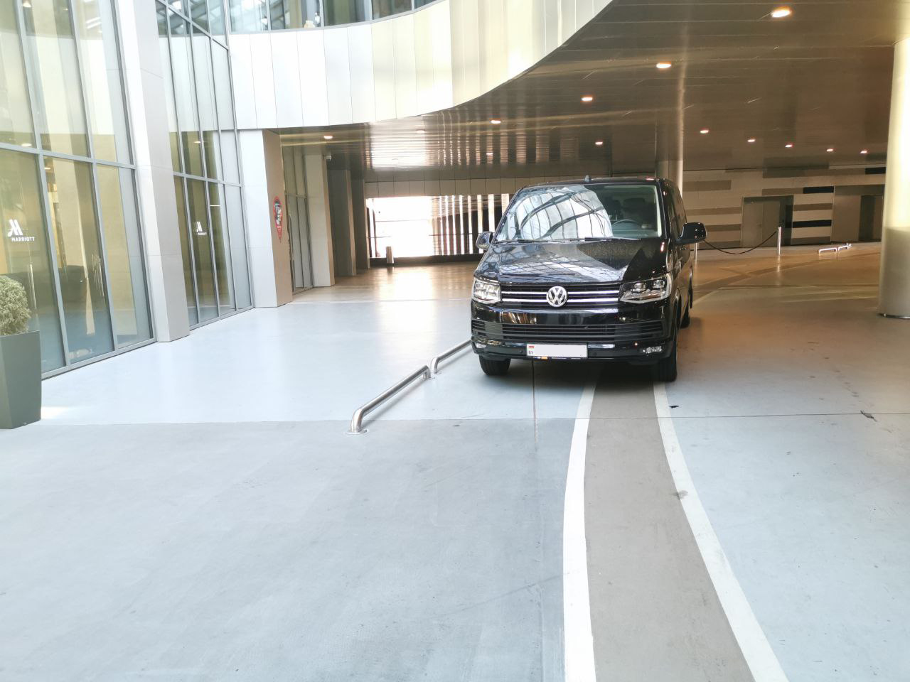 Микроавтобус Volkswagen Caravelle